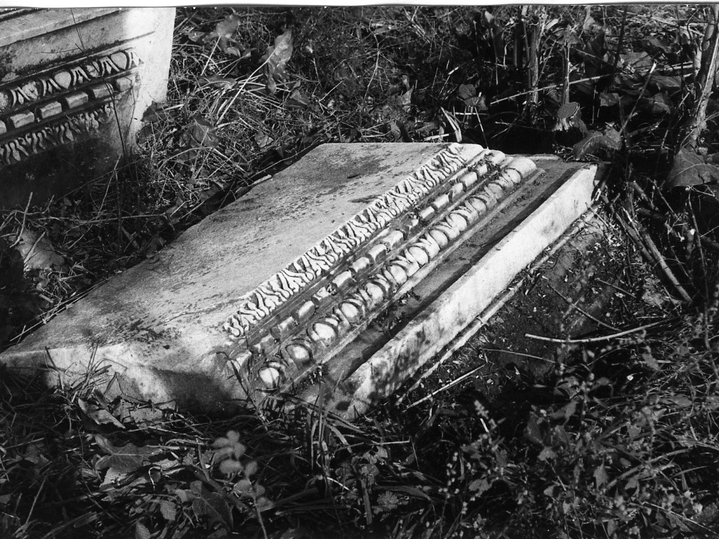 cornice angolare (sec. II d.C)