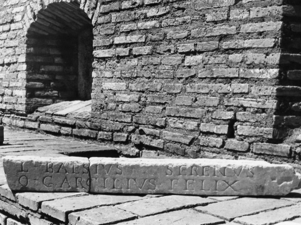 lastra iscritta (non determinabile)