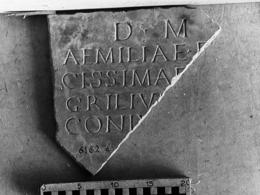 lastra iscritta (sec. II d.C)