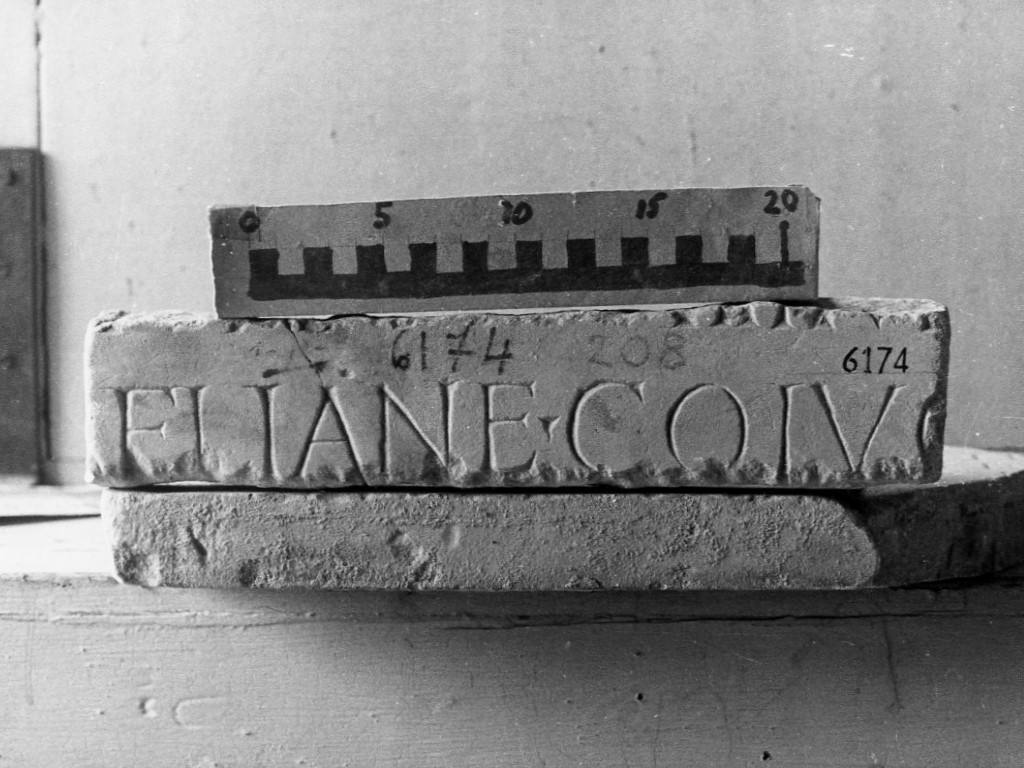 lastra iscritta (età romana imperiale)