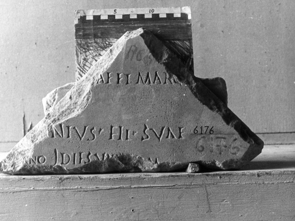 lastra iscritta (sec. III d.C)