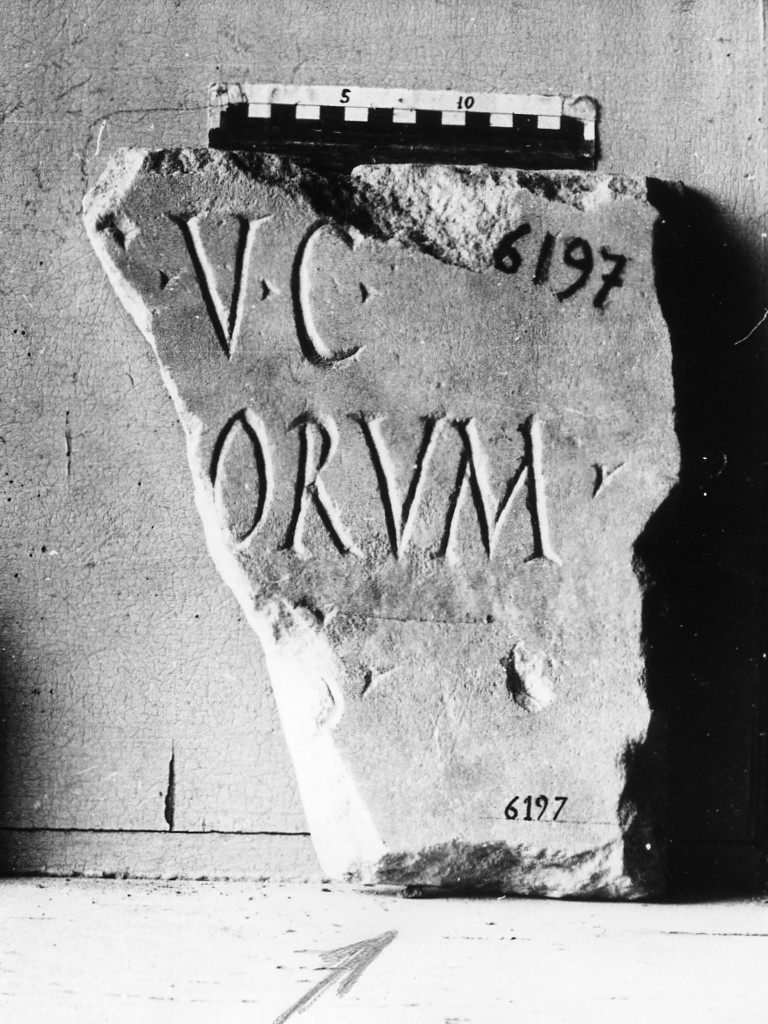 lastra iscritta (secc. II d.C.-III d.C)