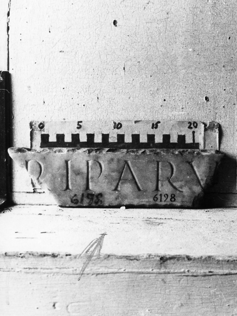 lastra iscritta (età romana imperiale)