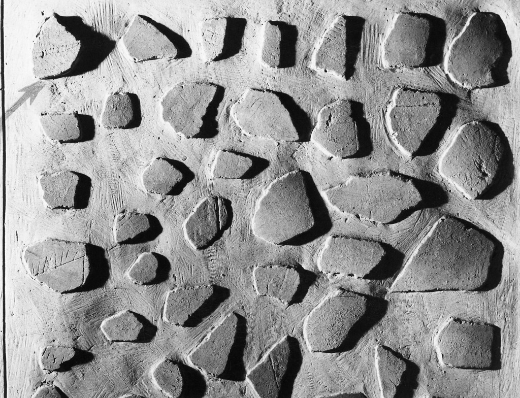 rivestimento parietale con graffito (secc. I d.C.-II d.C)