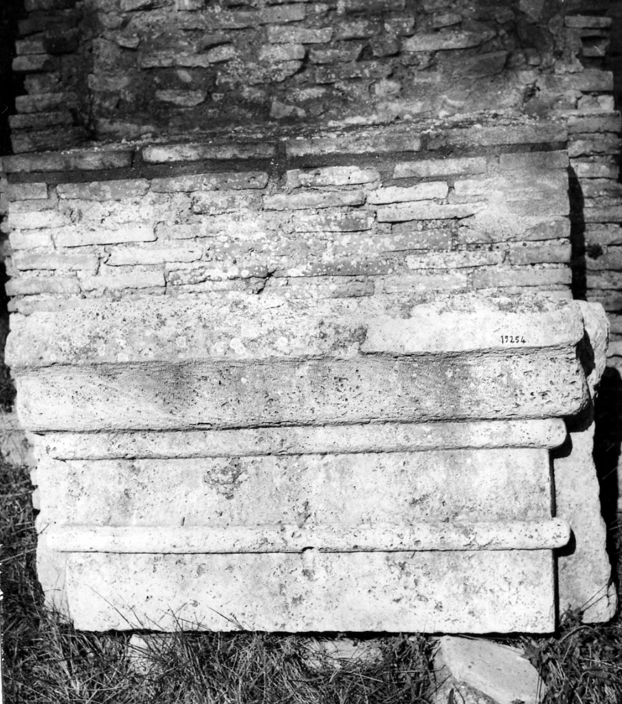 capitello di lesena (non determinabile)