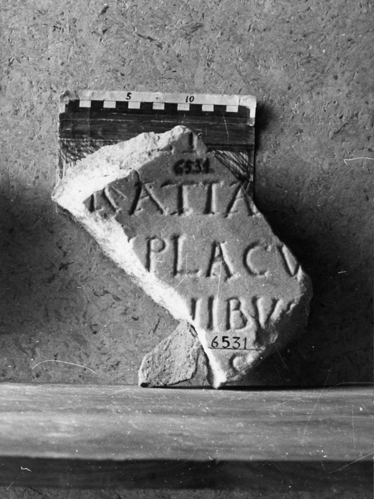 lastra iscritta (secc. III d.C.-IV d.C)