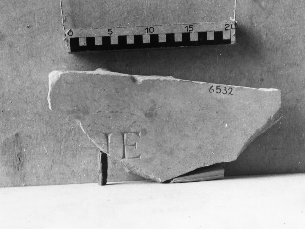 lastra iscritta (secc. II d.C.-III d.C)