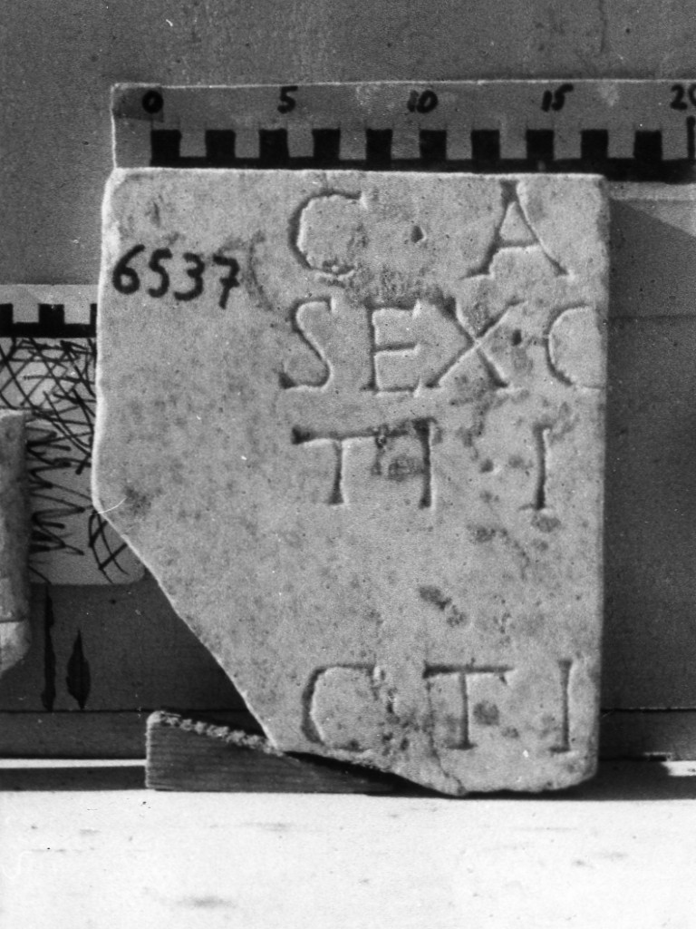 lastra iscritta (secc. III d.C.-IV d.C)
