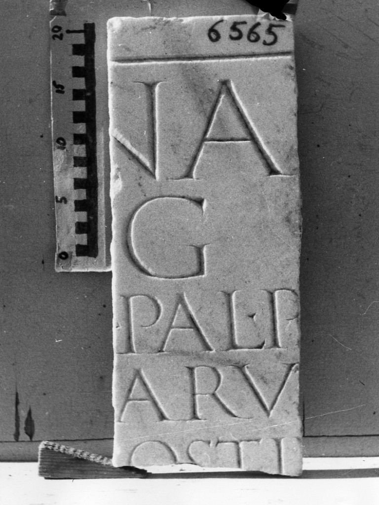 lastra iscritta (secc. II d.C.-III d.C)