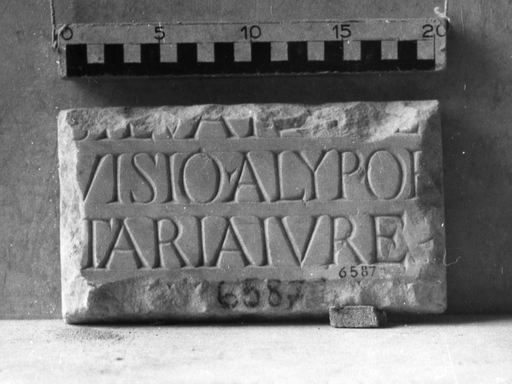 lastra iscritta (sec. III d.C)