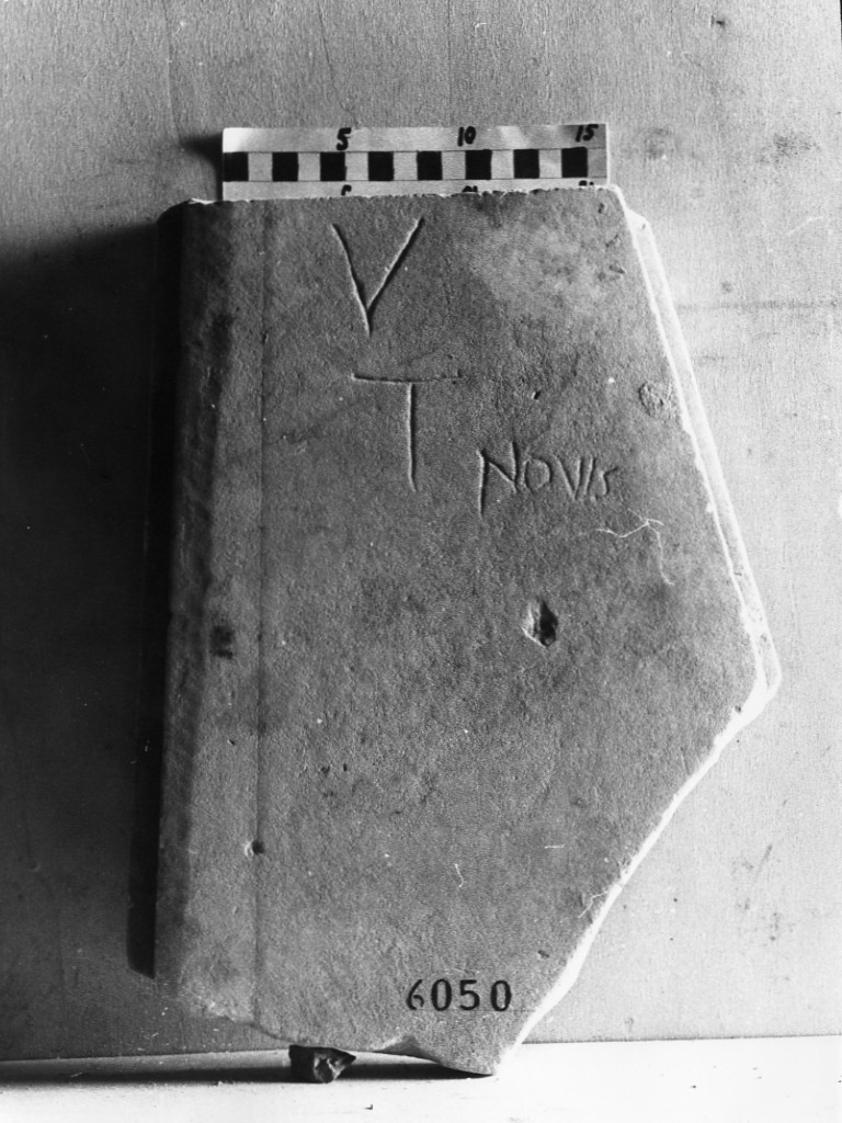 lastra iscritta (età romana imperiale)