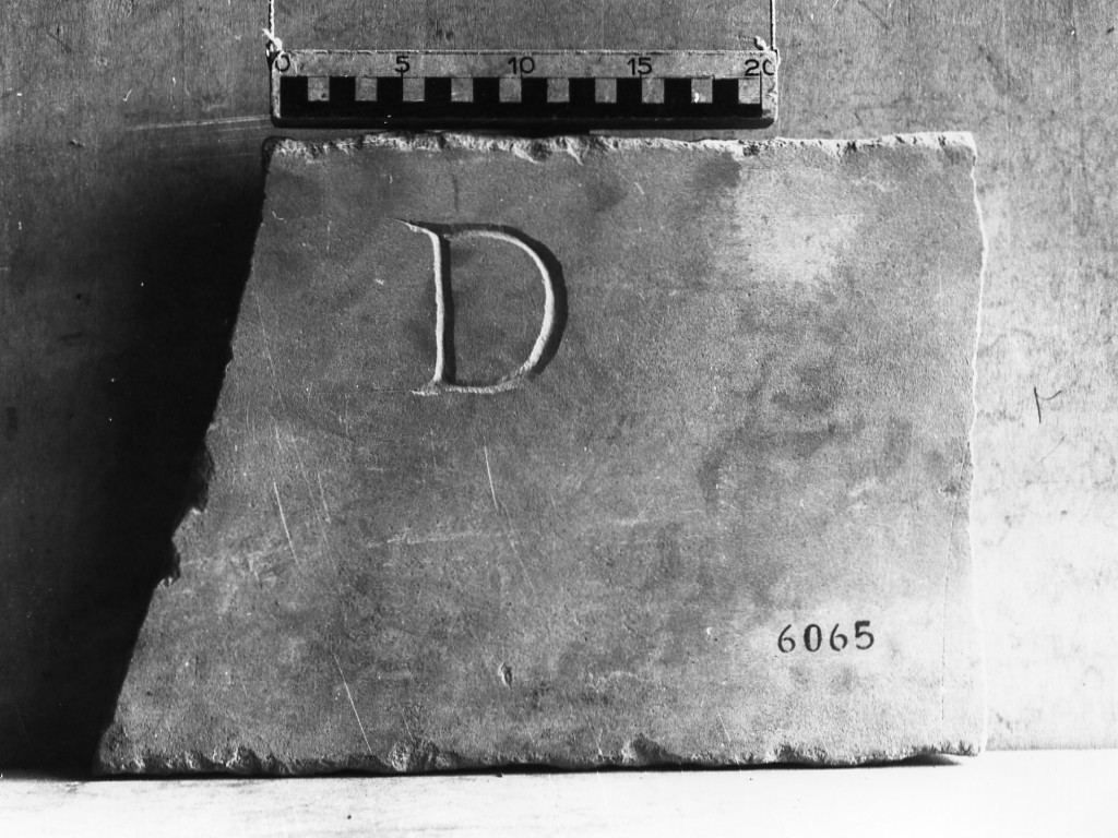 lastra iscritta (età romana imperiale)