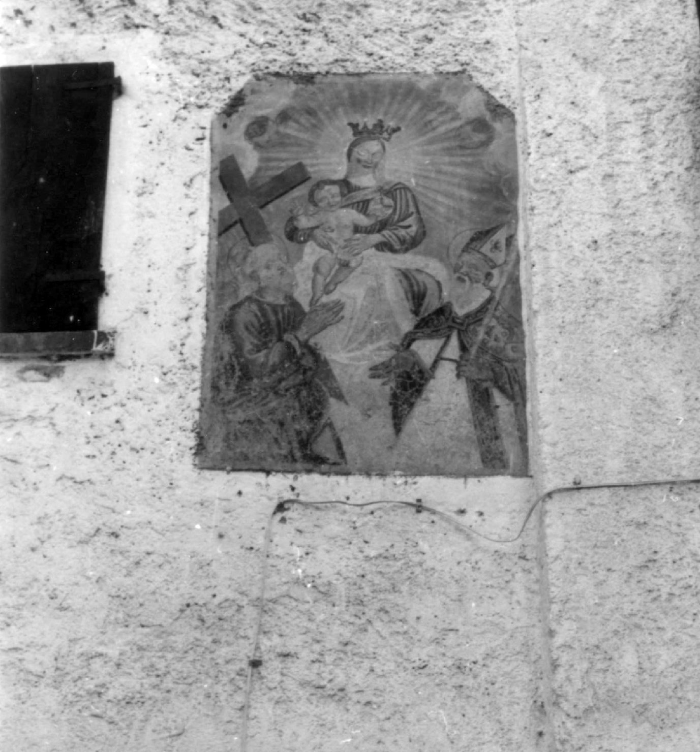 Madonna col Bambino tra San Pietro e Santo Vescovo (dipinto murale) - ambito lombardo (sec. XIX)