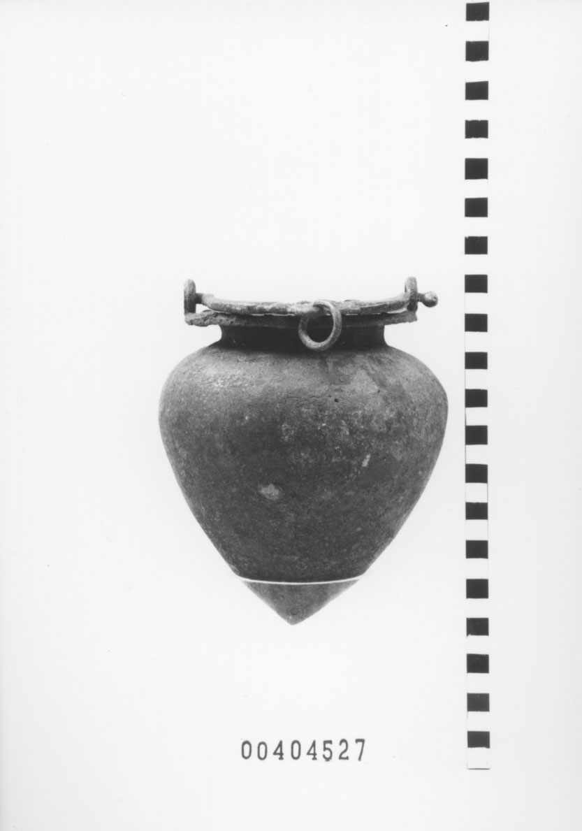 Situla, Giuliani Pomes, tipo C (V a.C, IV a.C)