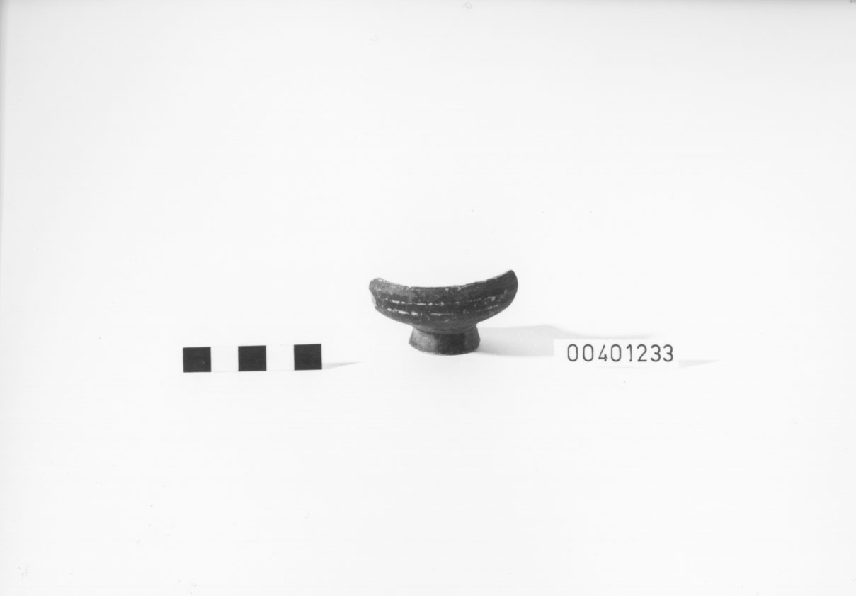 Coppetta miniaturistica, Morel, specie 2783 j - produzione locale (Fine IV a.C)