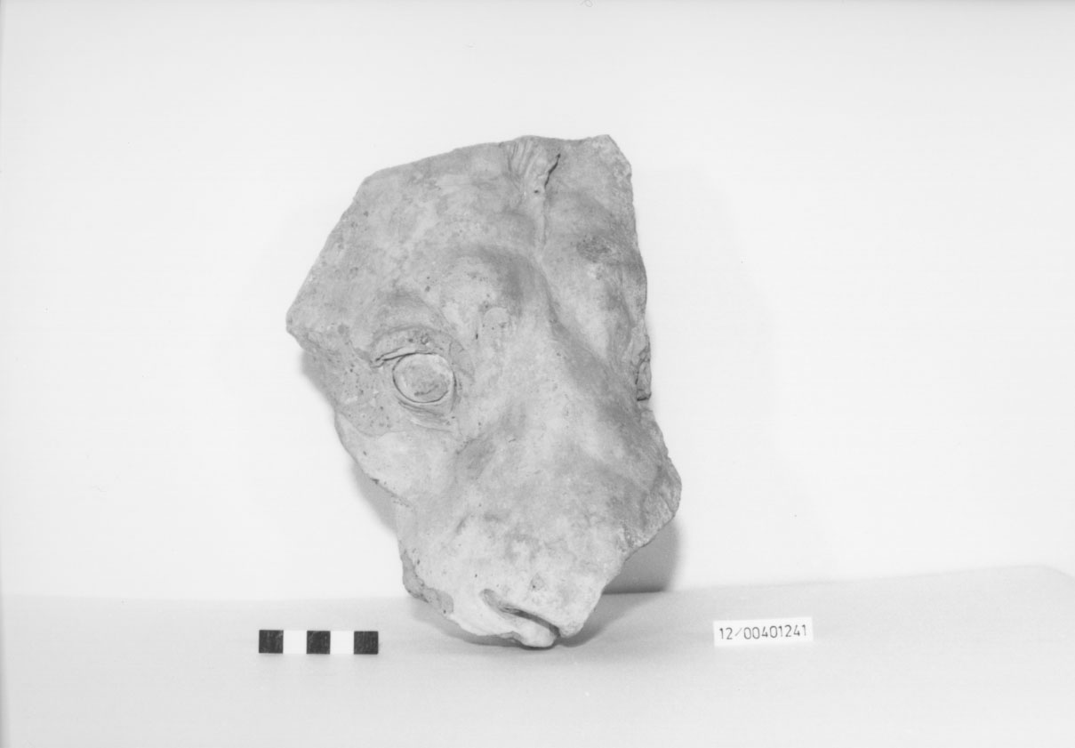 Rilievo/ frammento (III a.C, II a.C)