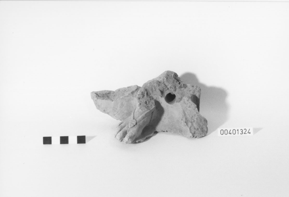 coppo/ antefissa - produzione locale (metà II a.C)