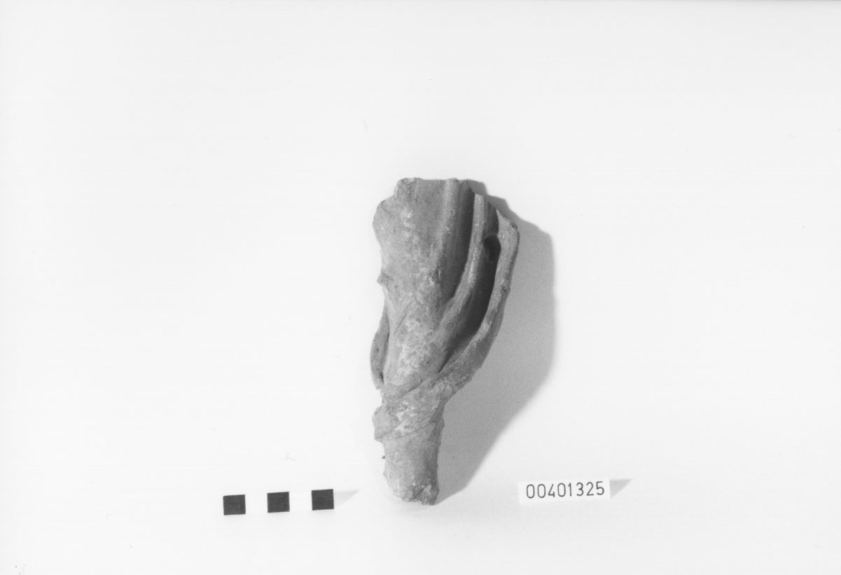 figura umana (coppo/ antefissa) (metà II a.C)