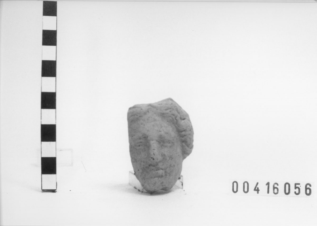 testa/ votiva, femminile (III-II a.C)