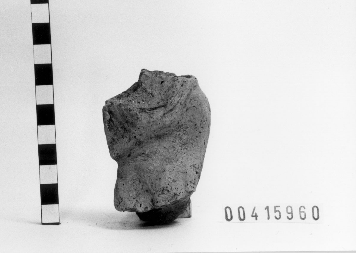 Figura maschile (?) (Statuetta votiva/ frammento) (III a.C, II a.C)