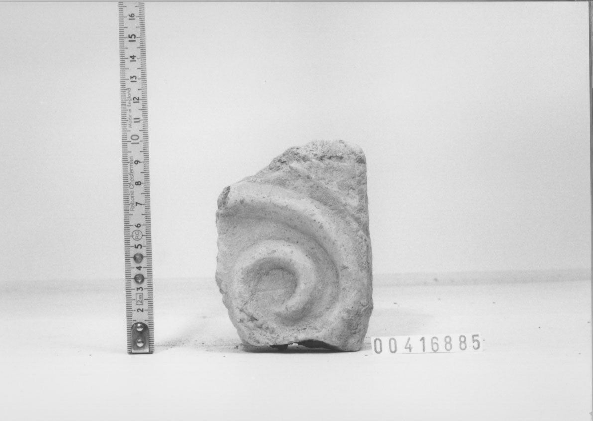 Lastra di rivestimento/ frammento (II a.C, I a.C)