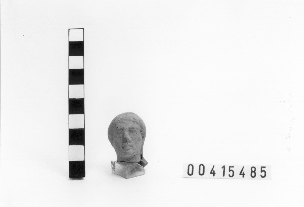 Figura maschile (Statuetta votiva/ frammento) (II a.C)