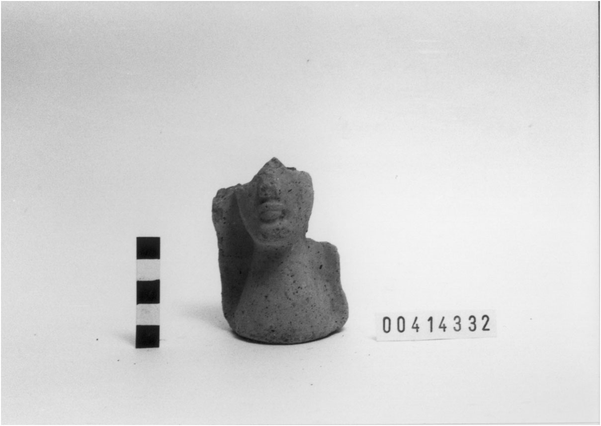 Figura velata (Testa votiva/ frammento) (III a.C, II a.C)