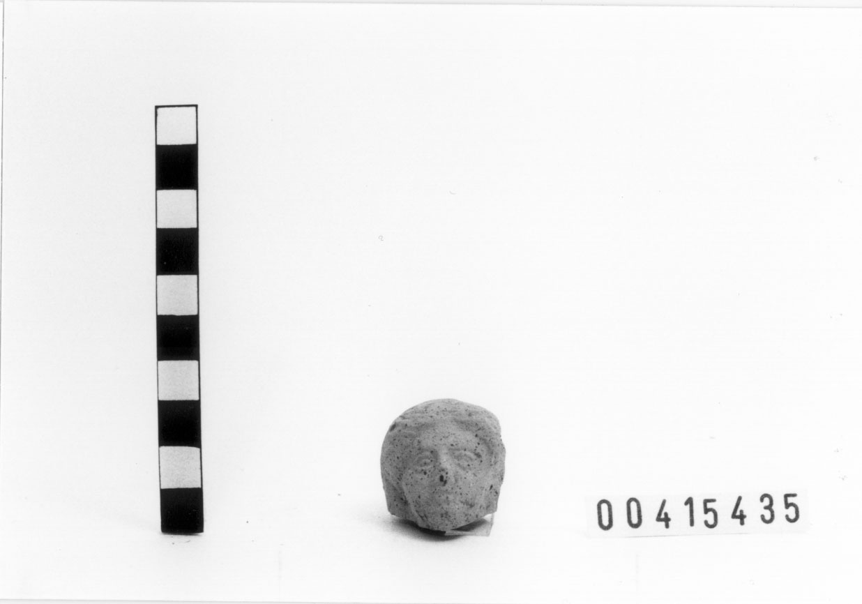 Figura femminile (Statuetta votiva/ frammento) (II a.C)