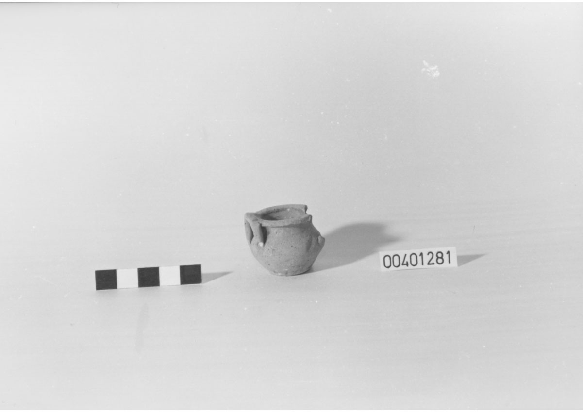 Craterisco a colonnette (IV a.C, III a.C)