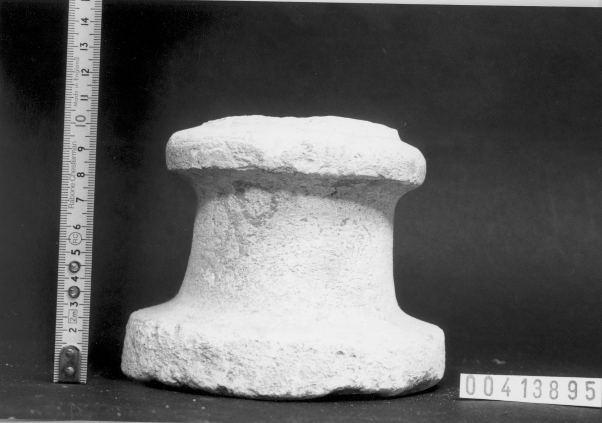 Base di cippo funerario (III a.C, II a.C)