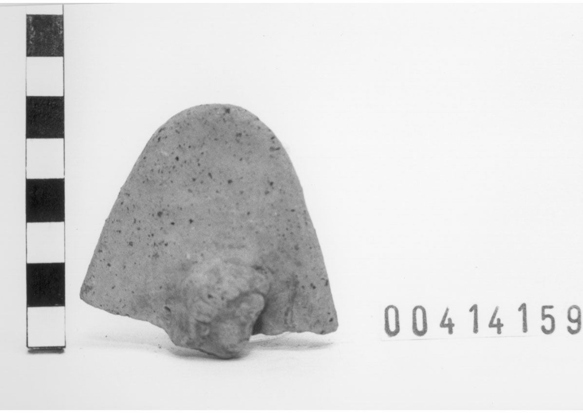 Figura femminile (Statuetta votiva/ frammento) (III a.C, II a.C)