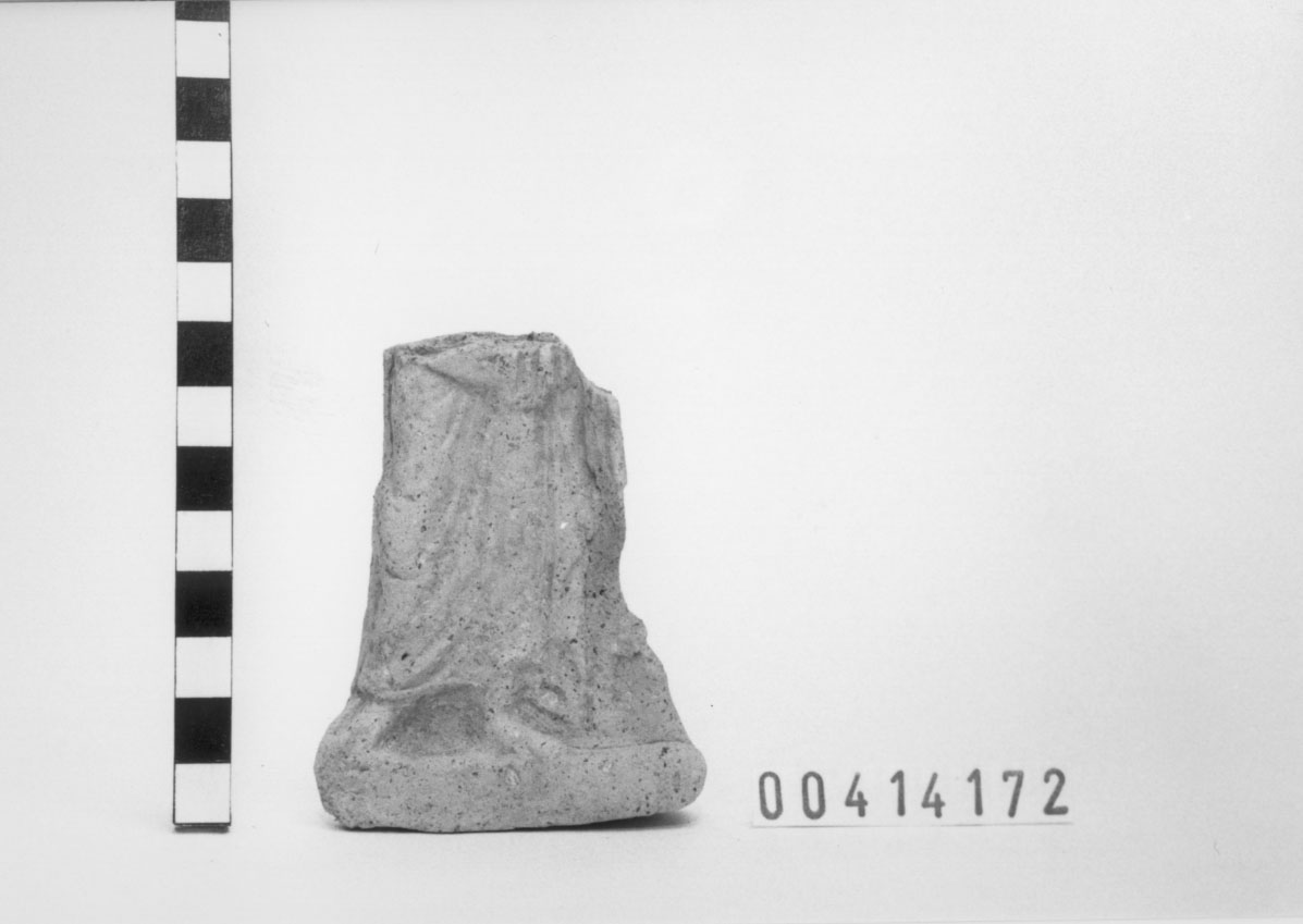 Figura maschile (Statuetta votiva/ frammento) (II a.C)