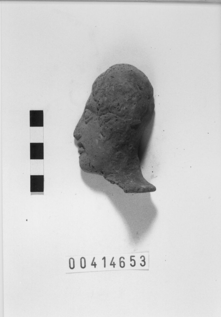 Figura maschile (Mezza testa votiva) (III a.C, II a.C)