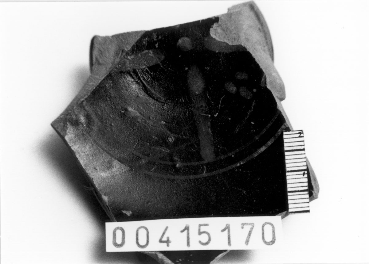 Piede di kylix (IV a.C)