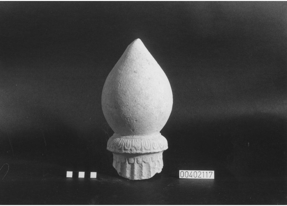 Cippo funerario a pigna (Fine, Prima metà III a.C, II a.C)