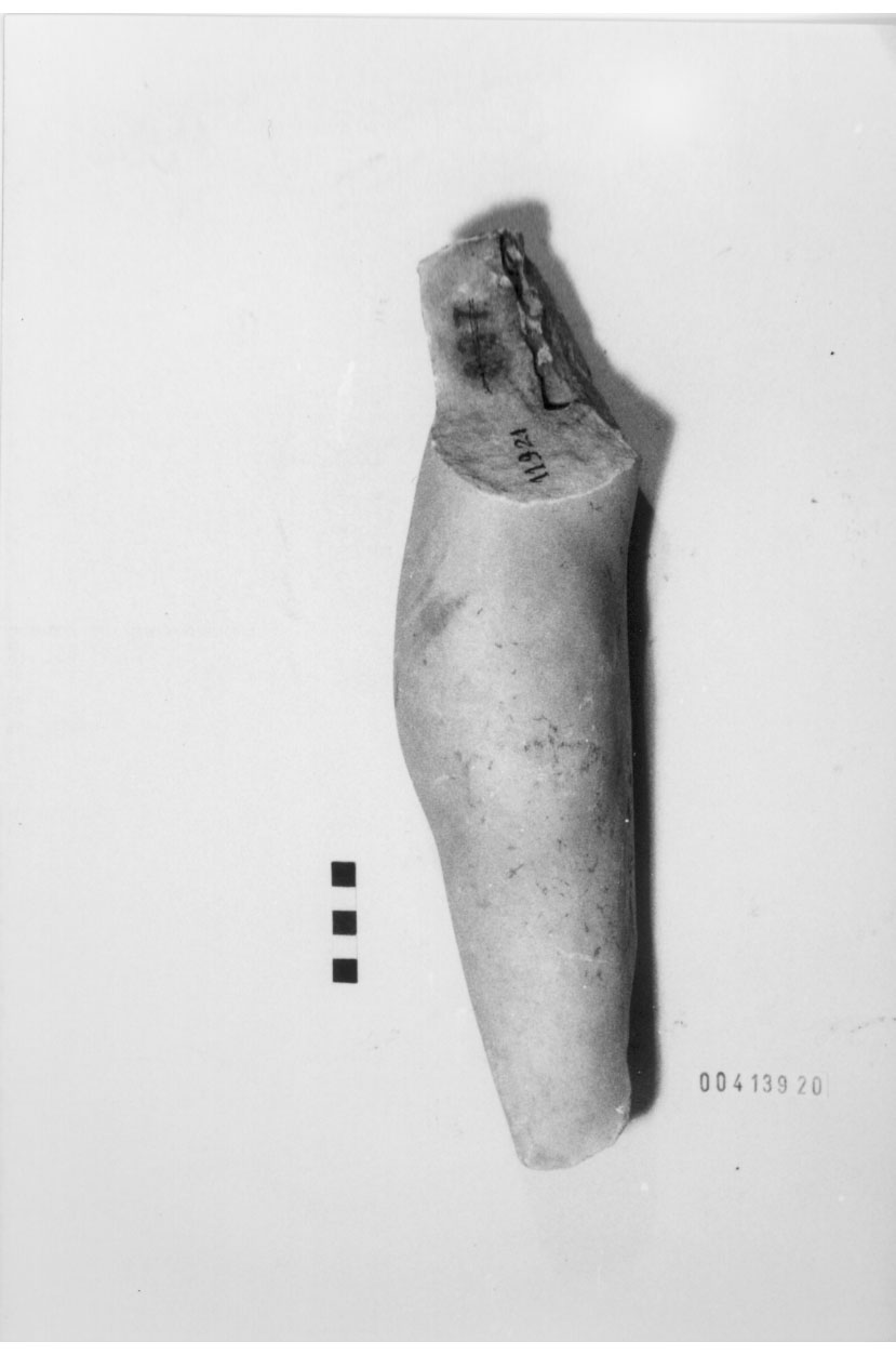 Statua/ frammento (non determinabile)