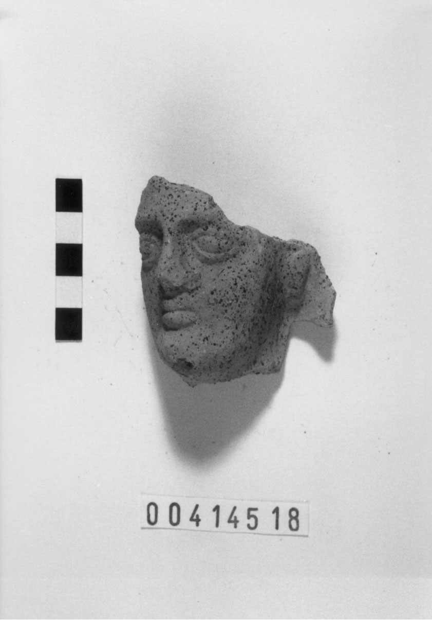 Figura velata (Testa votiva/ frammento) (III a.C, II a.C)