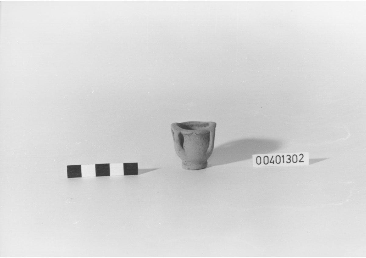 Craterisco a colonnette (IV a.C, III a.C)