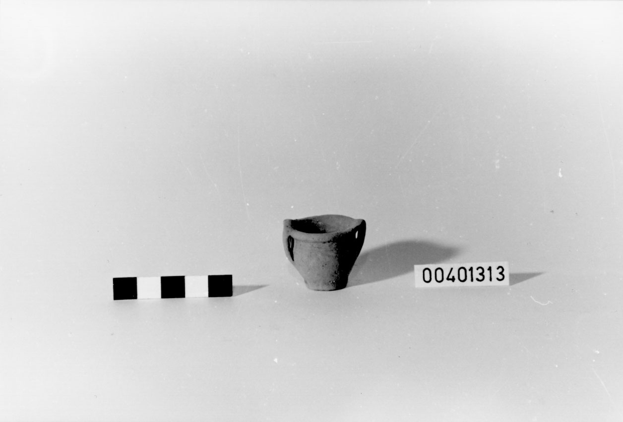 Craterisco a colonnette (IV a.C, III a.C)