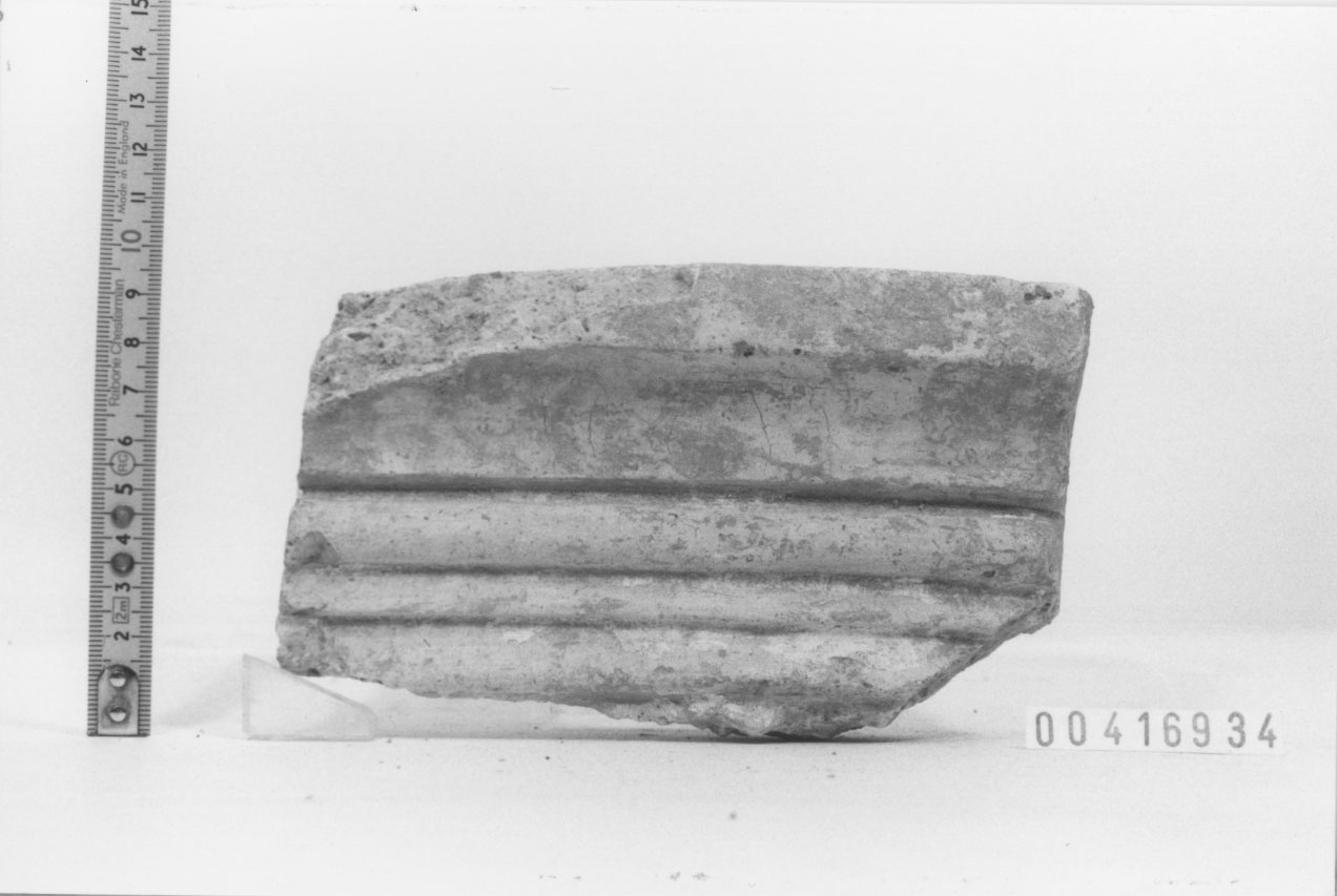 Cornice/ frammento (II a.C, I a.C)