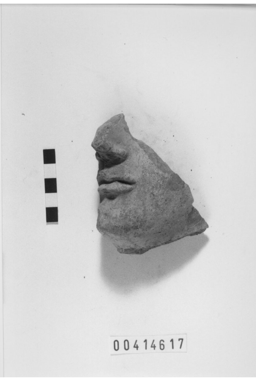 Testa votiva/ frammento (Fine IV a.C)