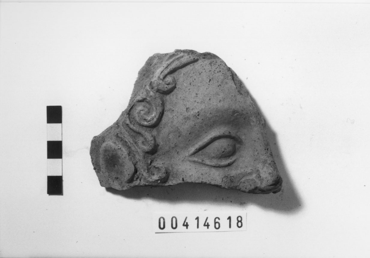Testa votiva/ frammento (Fine IV a.C)