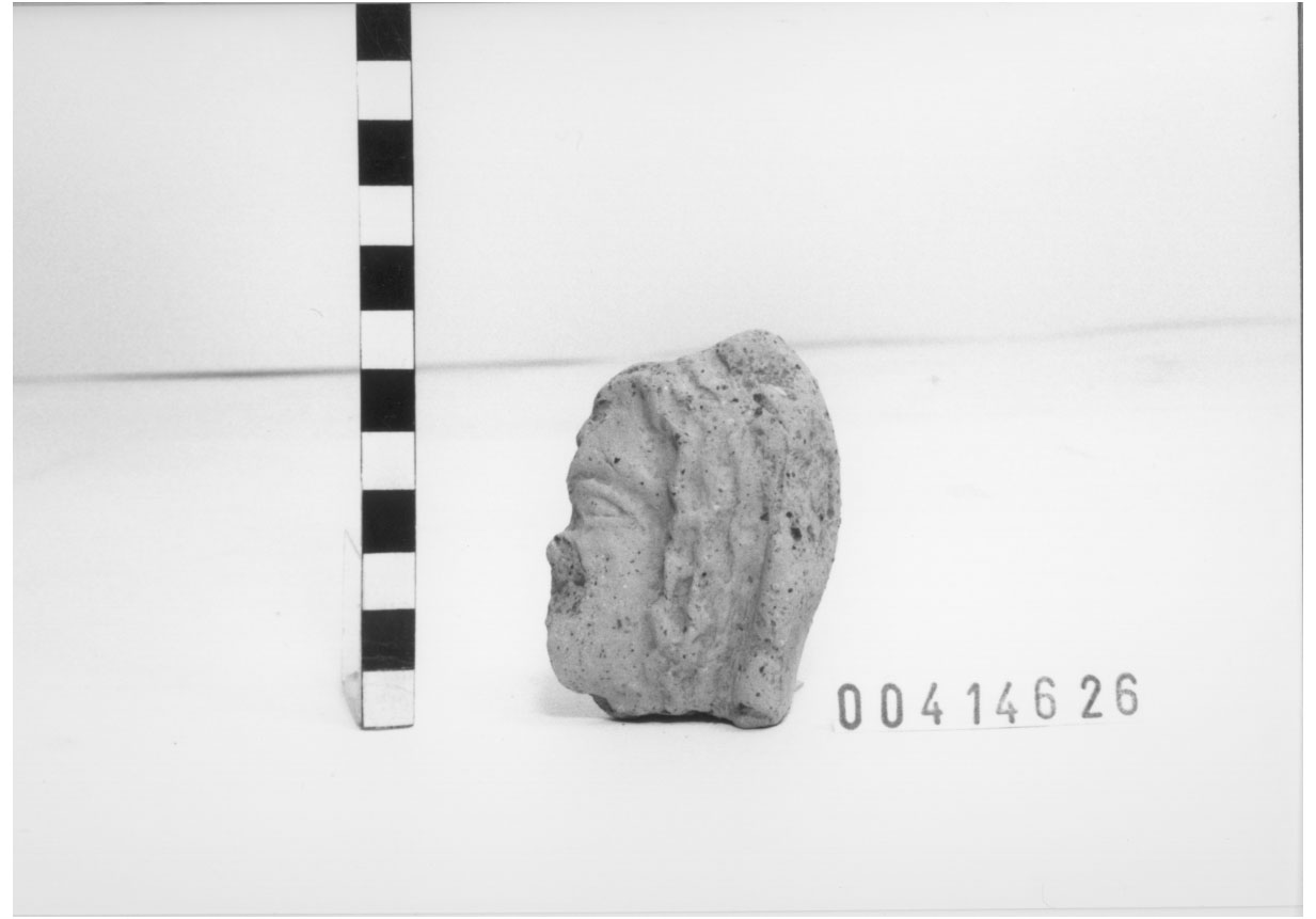 Figura femminile velata (Mezza testa votiva) (Fine IV a.C)