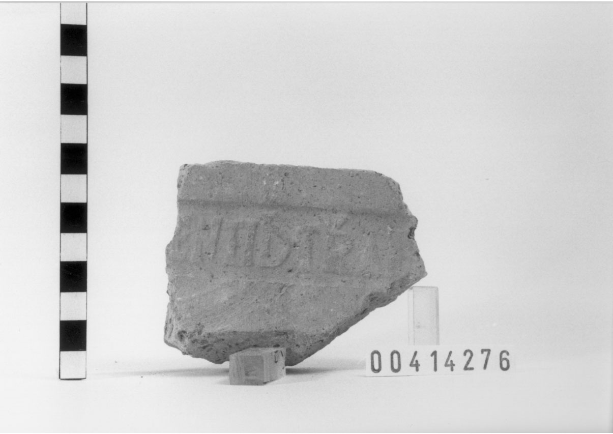 Mattone/ frammento (Inizio II d.C)