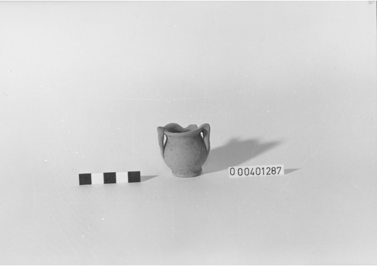 Craterisco a colonnette (IV a.C, III a.C)