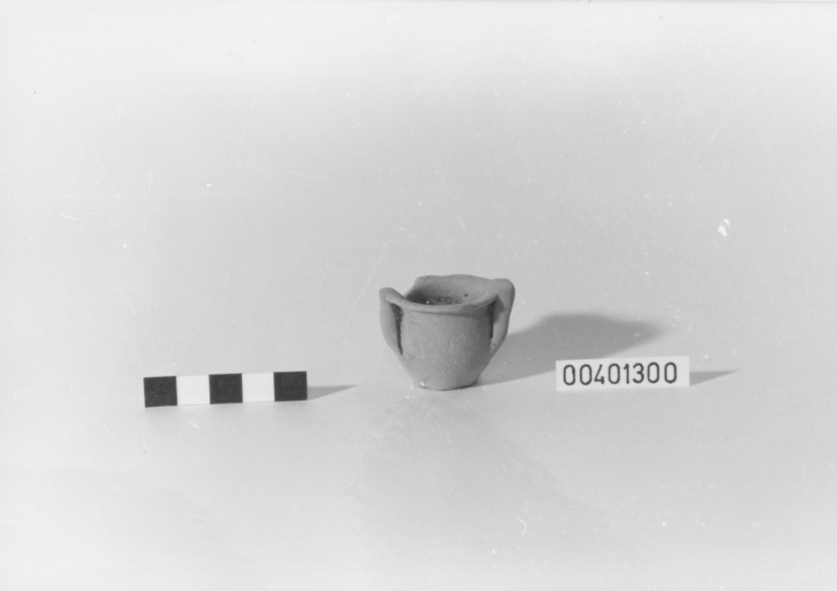 Craterisco a colonnette (IV a.C, III a.C)