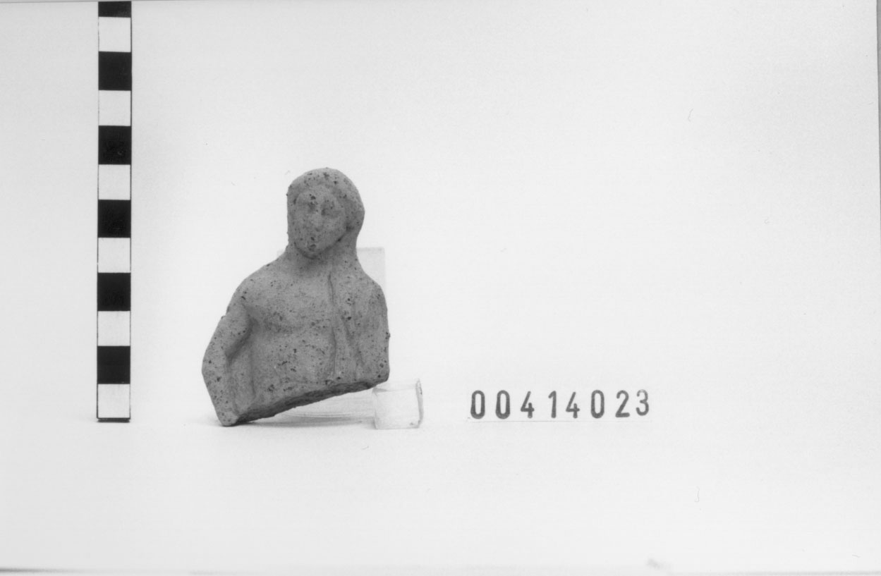 Figura maschile (Statuetta votiva/ frammento) (II a.C)