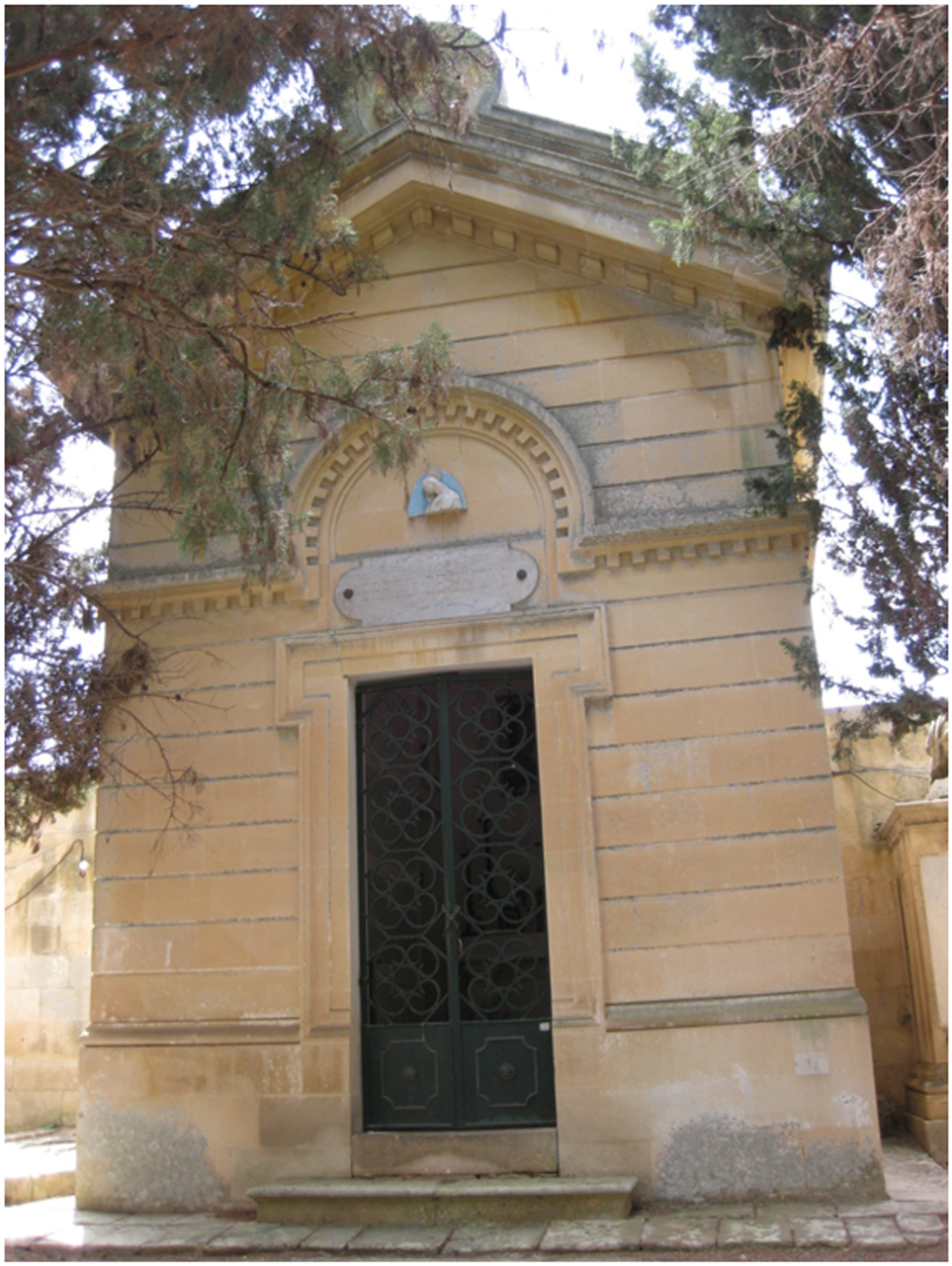 Enrico De Simone (tomba, cappella) - Lecce (LE) 