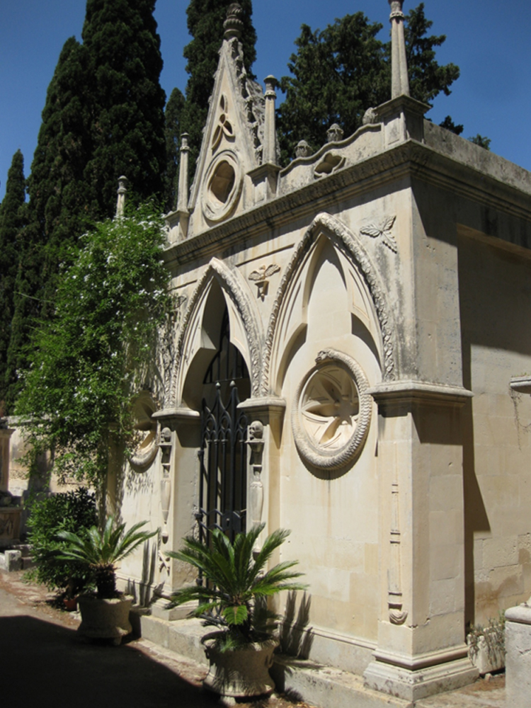 Famiglie Fersini e De Paolis (tomba, cappella) - Lecce (LE) 