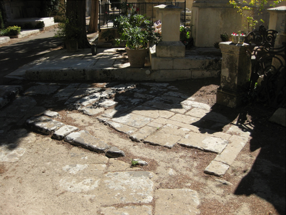 Salvatore De Raho (tomba, tomba pavimentale a fossa) - Lecce (LE) 